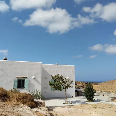 Wuthering Heights Agia Irini (Paros)