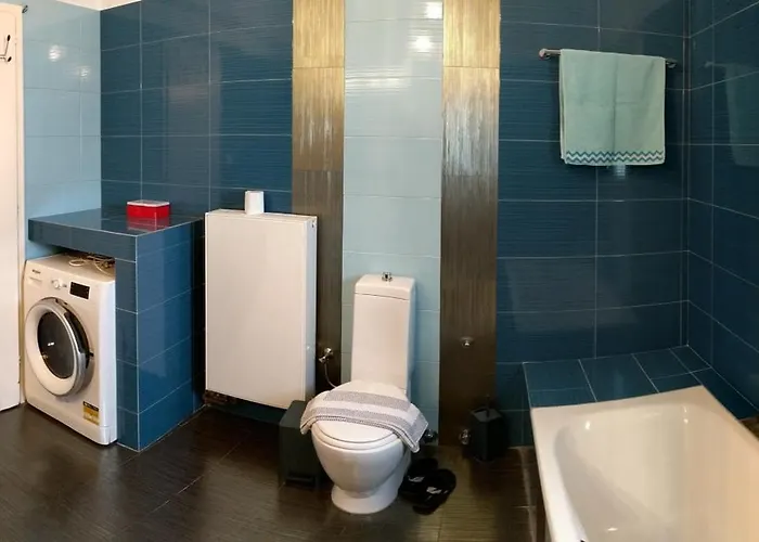 Wuthering Heights 度假居 *