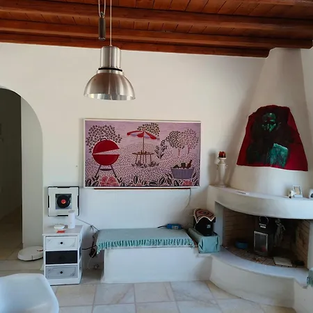 Wuthering Heights * Agia Irini (Paros)